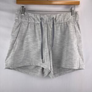Lululemon On The Fly Short *2.5"